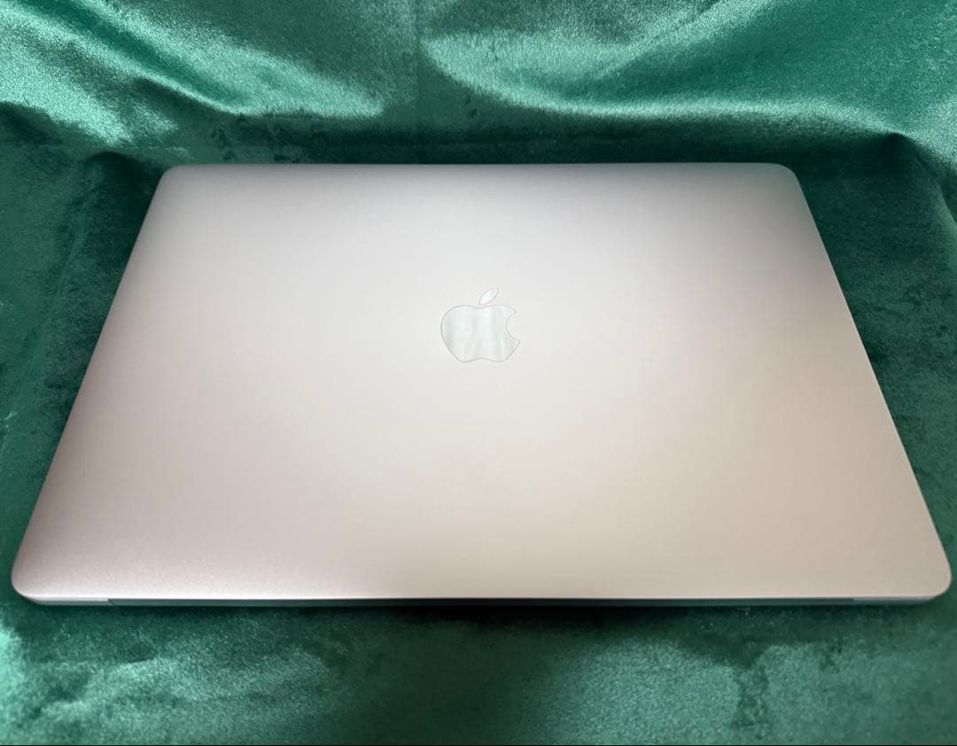 MacBook Pro 13インチ 2019 美品・箱&付属品付き