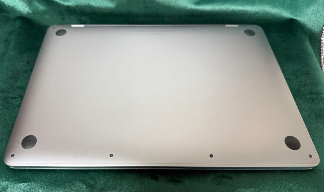 MacBook Pro 13インチ 2019 美品・箱&付属品付き