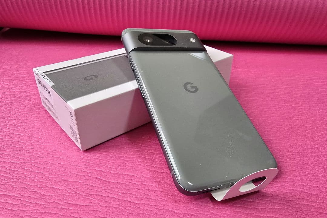 【超美品】Google Pixel 8 128GB ヘーゼル(おまけ付き)