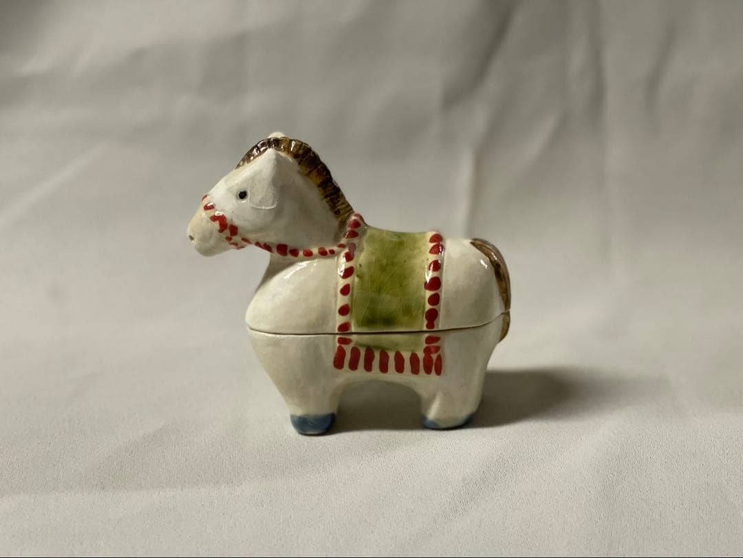 おまとめ　陶器製馬の置物2点セット