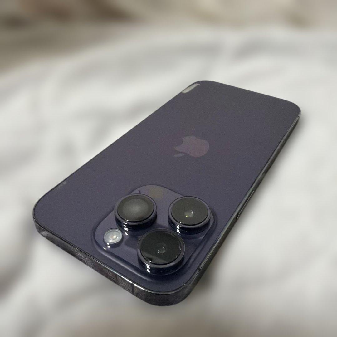 Apple iPhone 14 Pro 128GB CASETiFY ケース付き