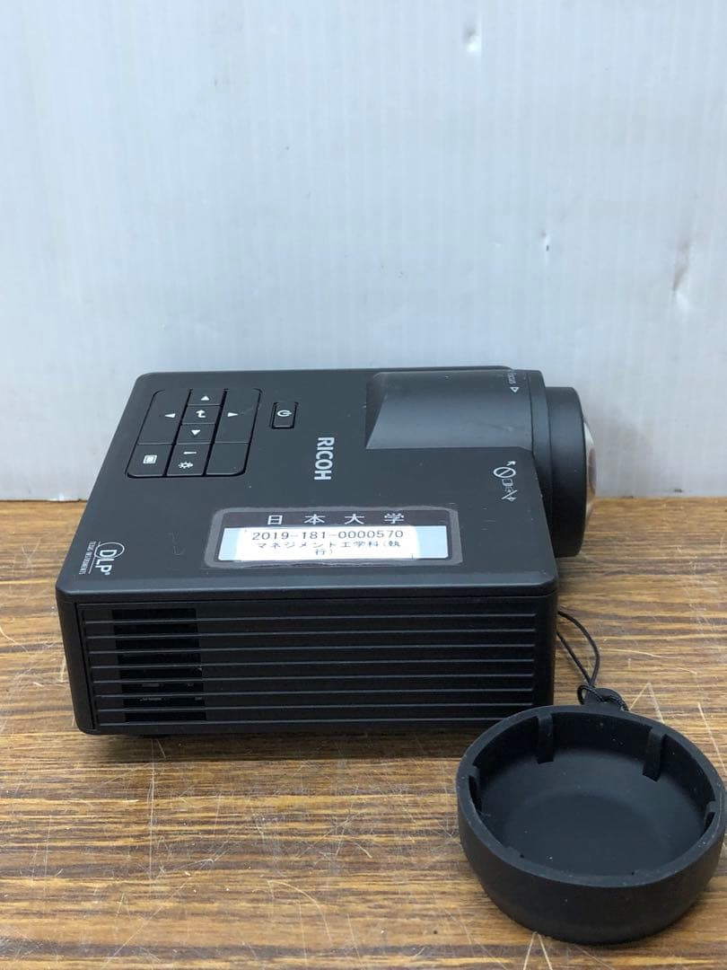 RICOH PJ WXC1110 ハンディプロジェクター　本体のみ
