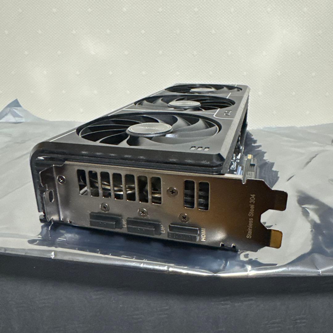 ASUS Radeon RX9060XT 16GB OC 3ファン 動作品　美品