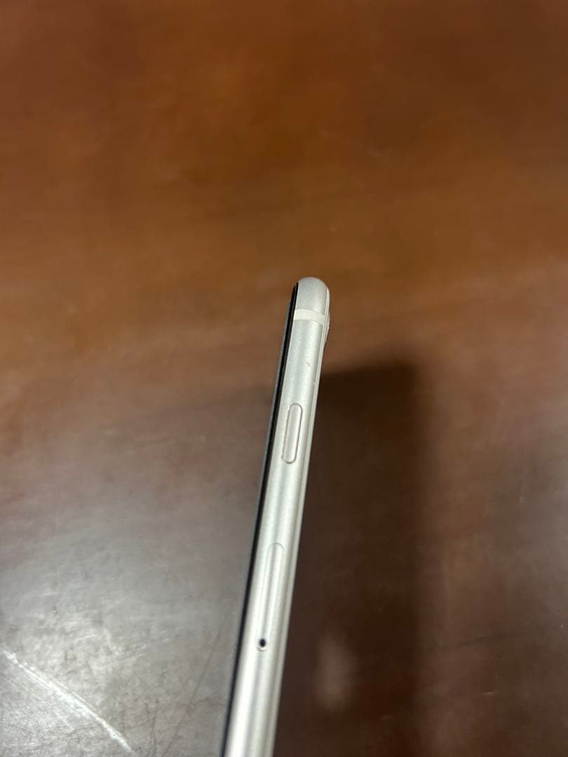 【即購入OK】箱・付属品付iPhoneSE(第3世代)ホワイト 256GB