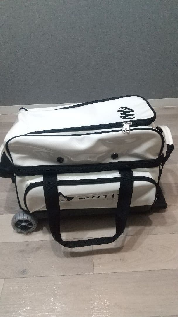 す*し様 MOTIV ボウリング用キャリーバッグ 2個