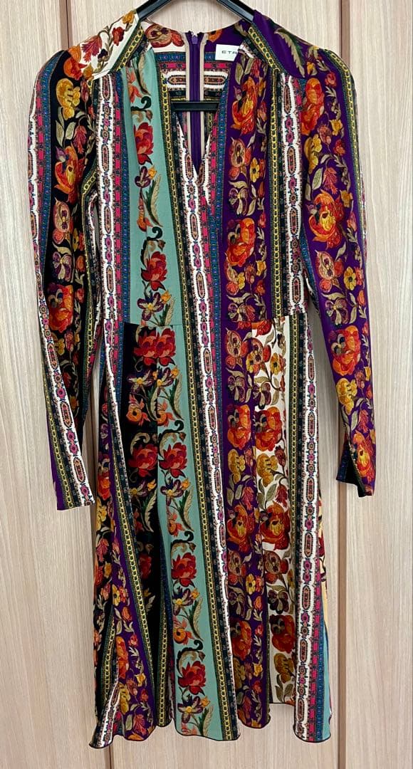 あ*鹿様 エトロ　美品　花柄ストライプマルチカラー長袖ワンピース