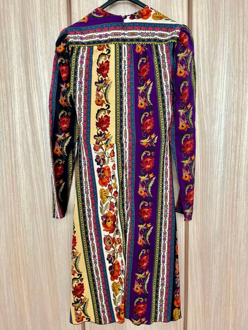 あ*鹿様 エトロ　美品　花柄ストライプマルチカラー長袖ワンピース