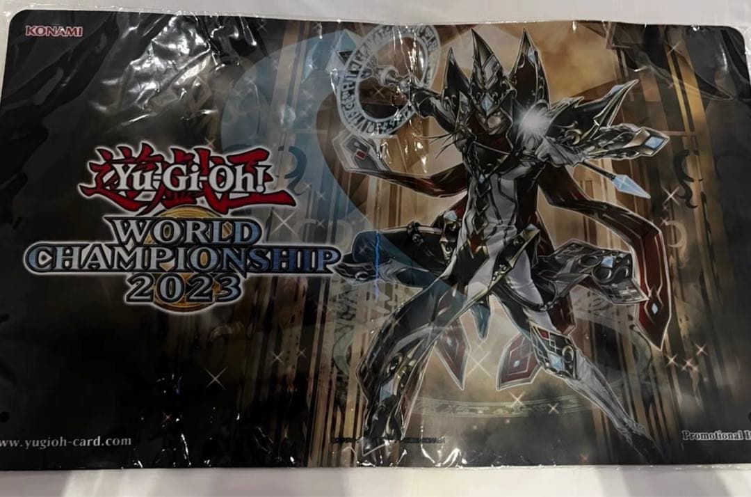 遊戯王wcs2023世界大会　プレイマット 珍しいチャンピオン賞品