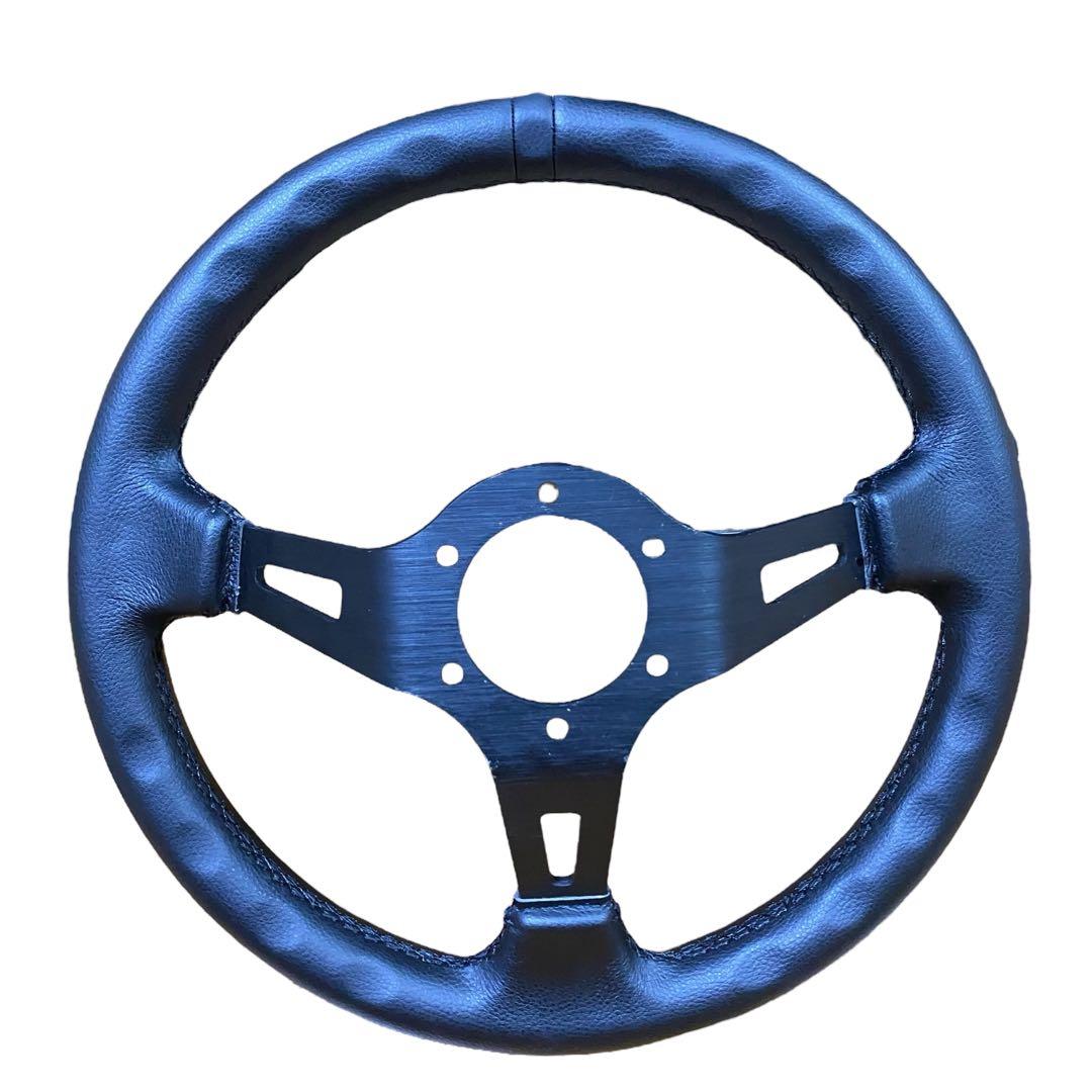 MOMO　3スポーク　ディープコーンステアリング　ホーンボタン