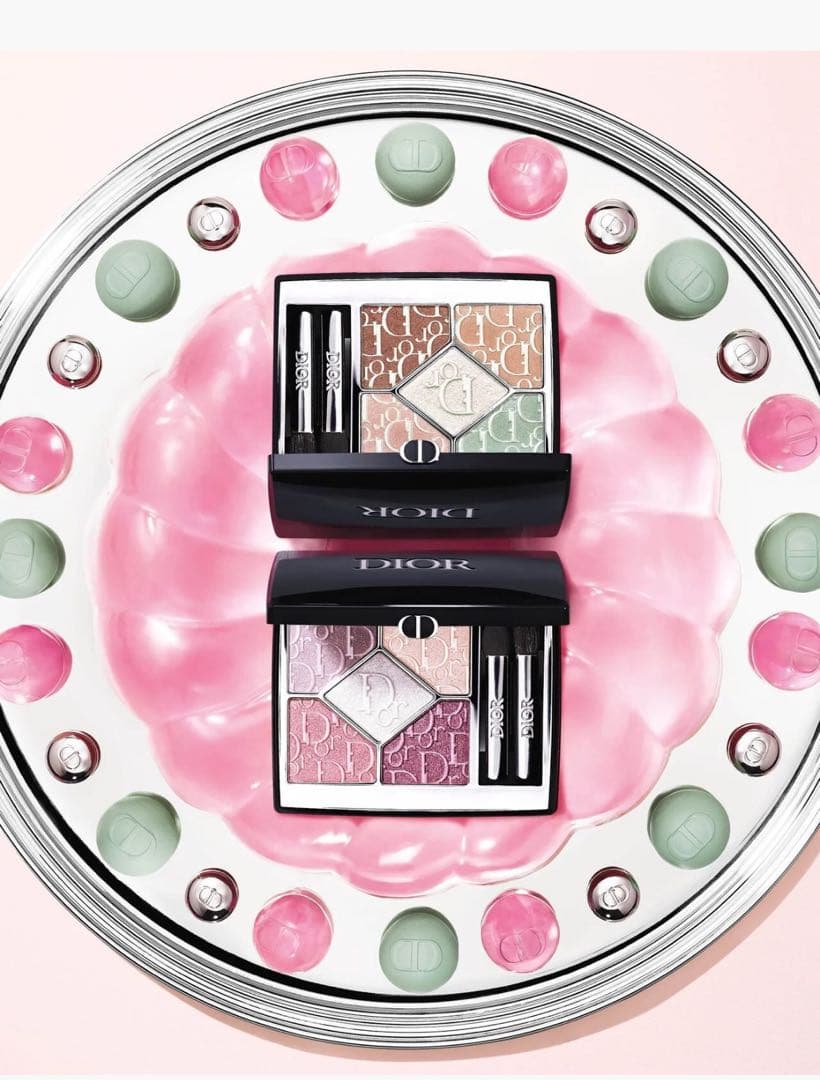 数量限定品　入手困難Dior ウルトラ ピンク アイシャドウパレット