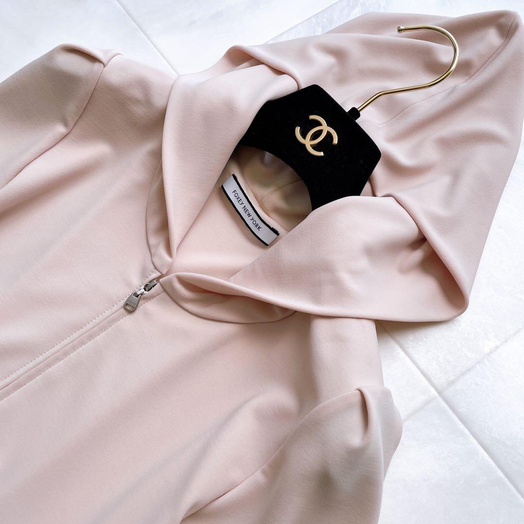 美品✨フォクシー するするパーカ マットストレッチジャージー ロゴプレート 40