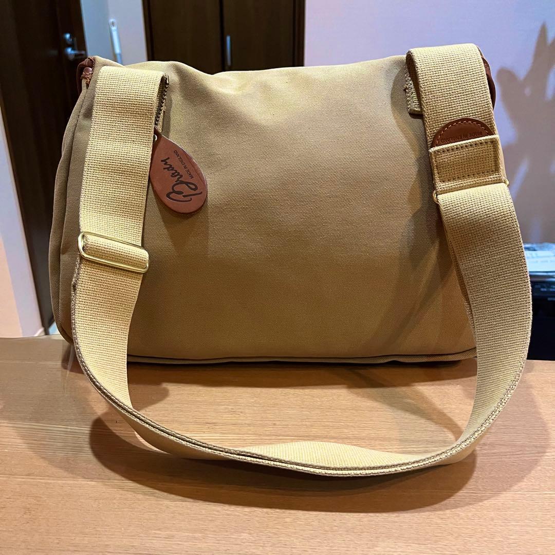 Bradyブレディ　ショルダーバッグ