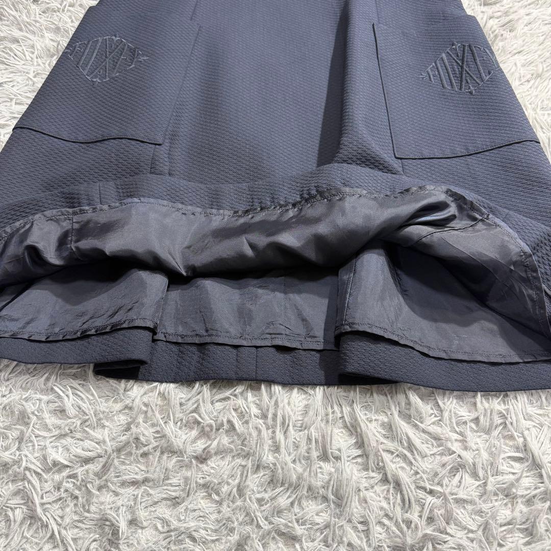 美品✨フォクシー 定価10万 人気 ジャスミンホワイト ロゴ刺繍 ミッドナイト