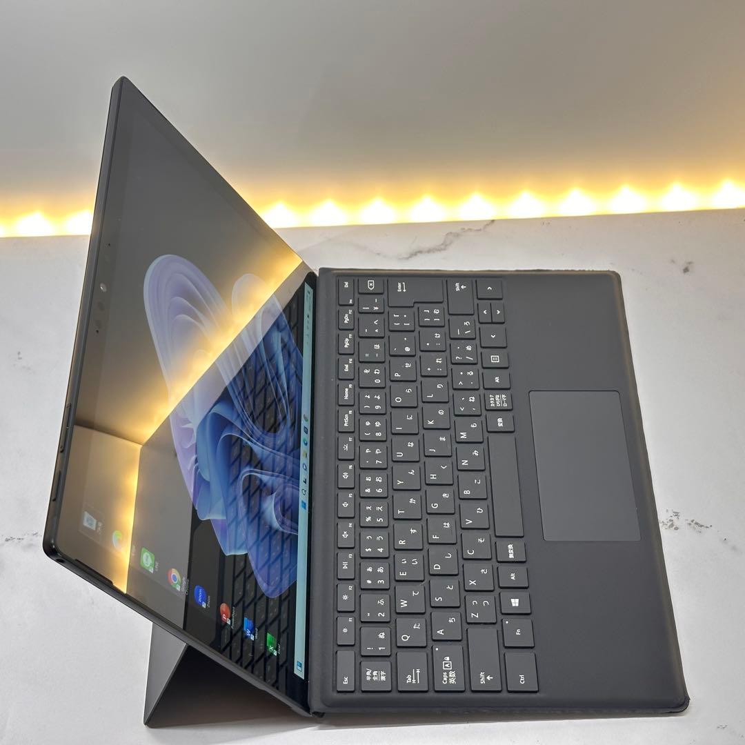 【ブラックモデル】Surface Pro7 Corei5/8GB/256GB