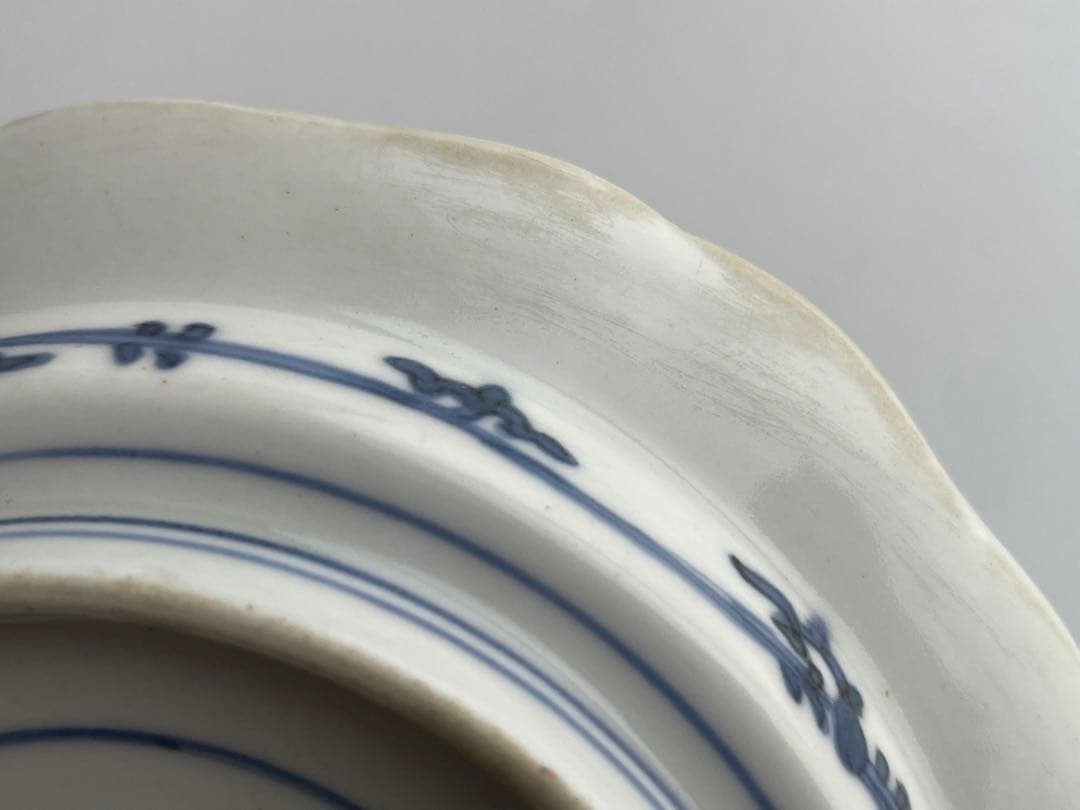 骨董　アンティーク　藍柿右衛門　梅図　蛸唐草文　輪花縁　膾皿　向付　縁錆