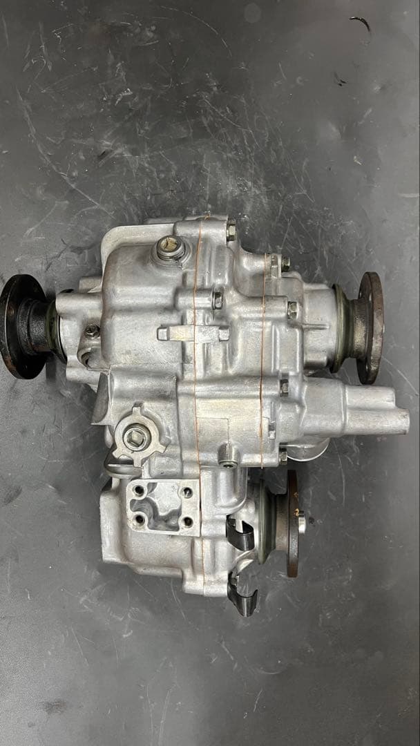 ジムニー JA11 トランスファー LO6.5ダウンギア オイルシール新品