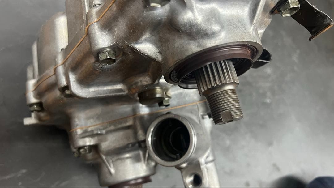 ジムニー JA11 トランスファー LO6.5ダウンギア オイルシール新品