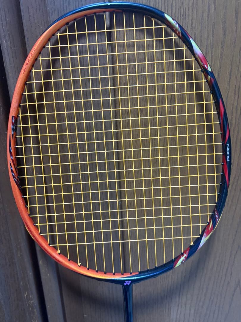 【超美品】ヨネックス 4U5アストロクス99 バドミントンラケット
