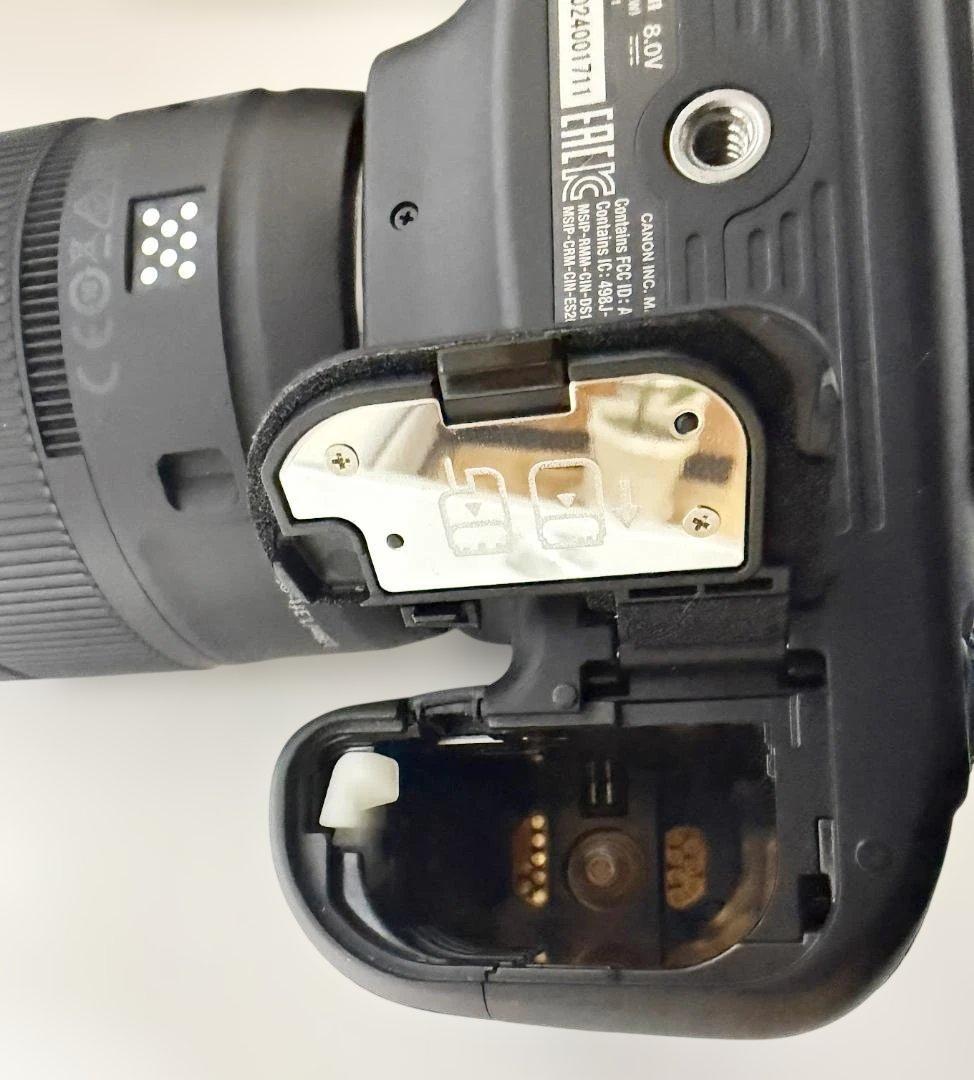 ★美品、ショット数少★Canon EOS 80D EF-S 18-135mm,