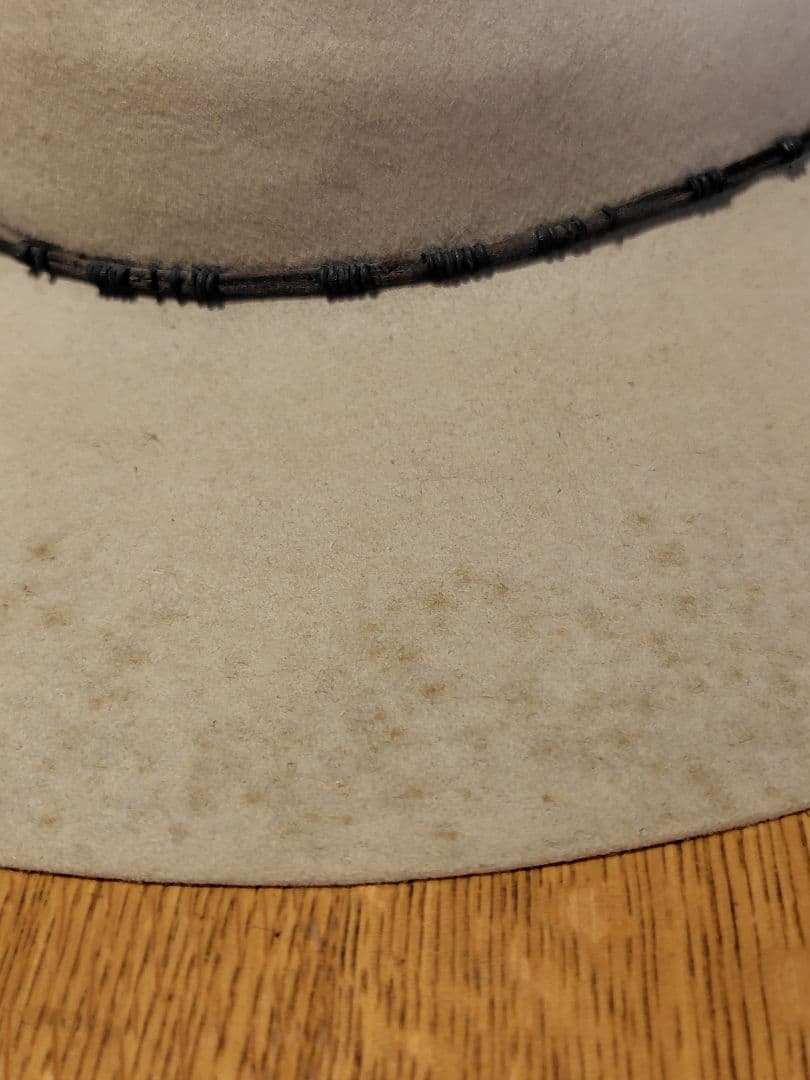 入手困難！サムロバーツのハット