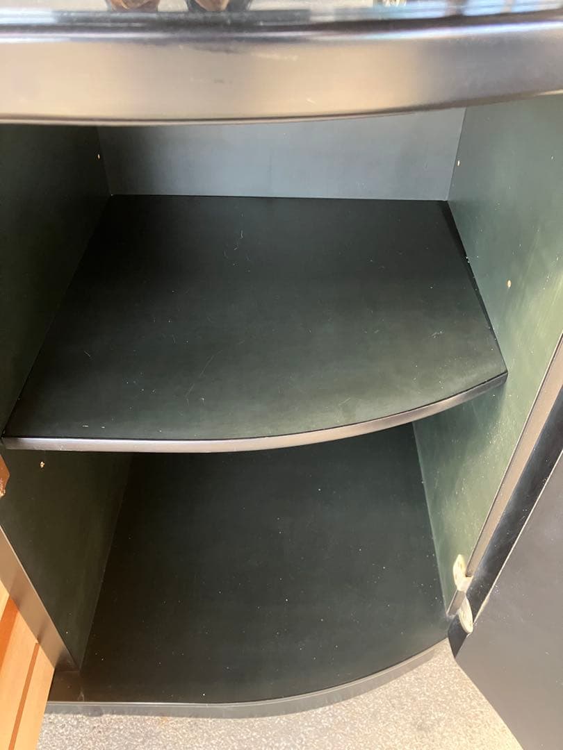 【★Boss★】大容量 ガラス扉付き食器棚 ブラック