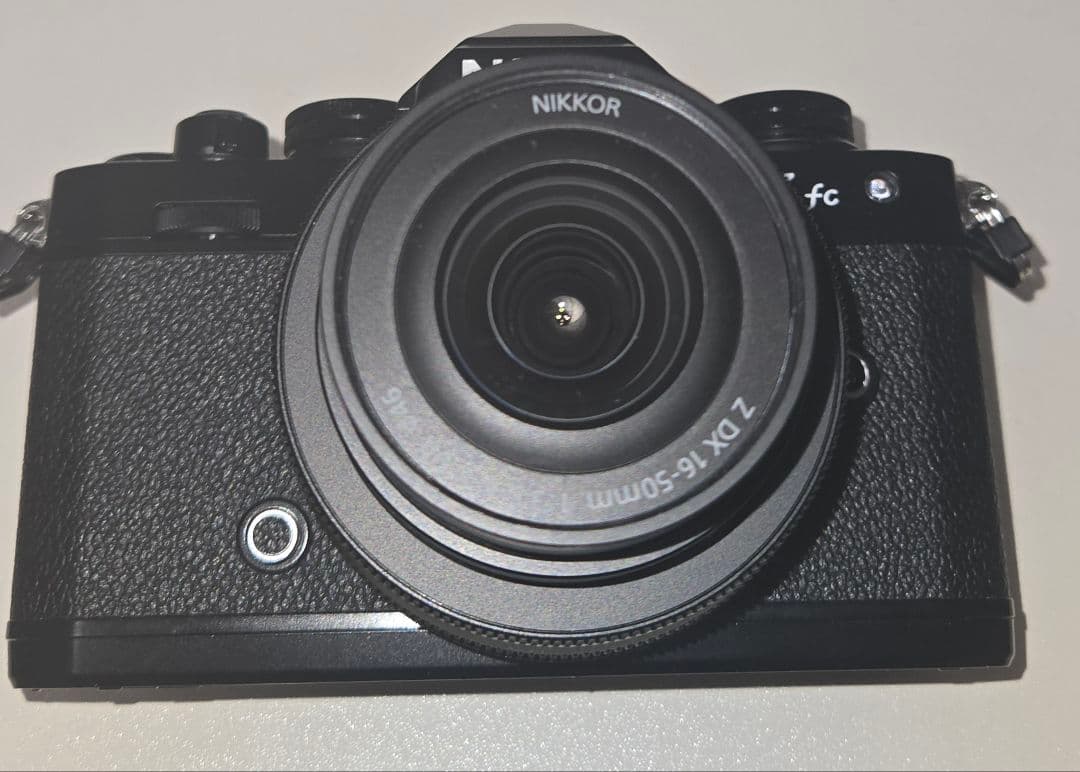 激安⁉️Nikon Zfc 本体とレンズ１６gbメモリ付き、すぐに撮れます