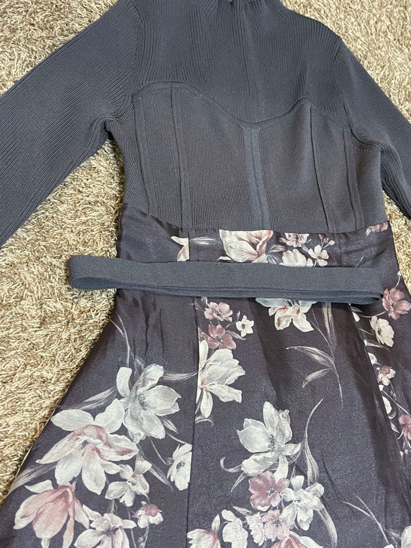 マーキュリーデュオ フラワードッキングロングスリーブワンピース