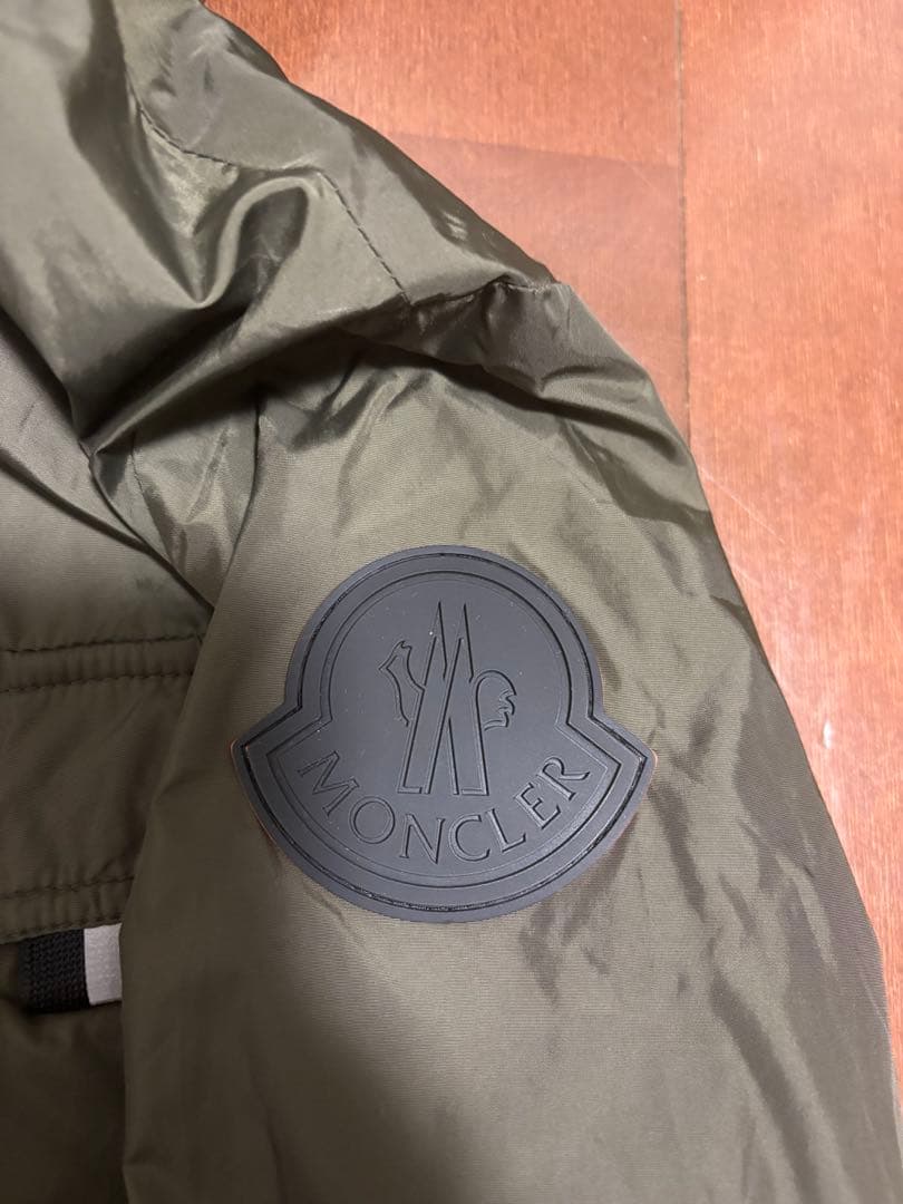 モンクレール　フード付きジャンバー　140