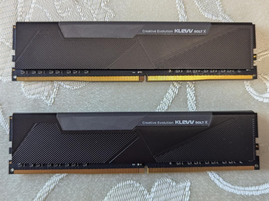 L*4様 KLEVV BOLT X DDR4 3200MHz 8GBx2(16G