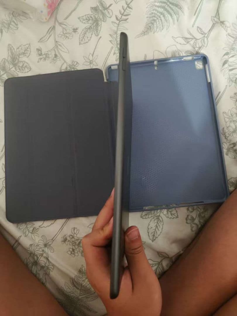 Apple iPad 第九世代 本体