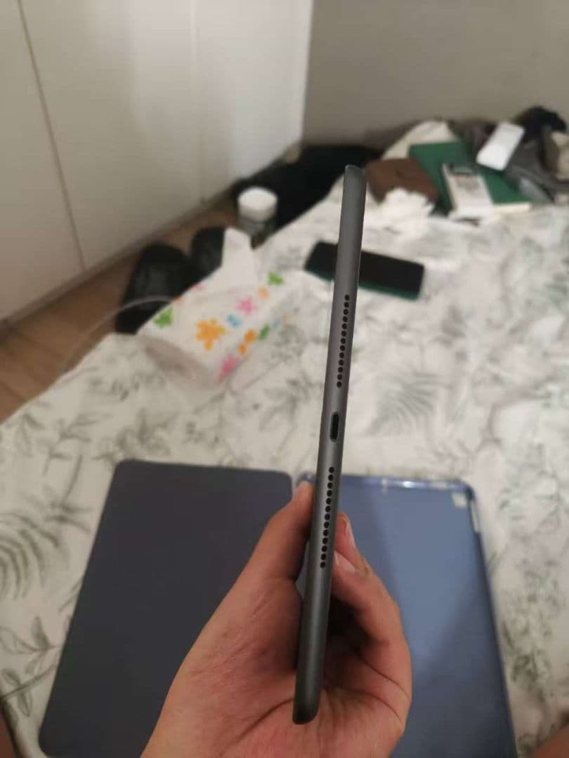 Apple iPad 第九世代 本体