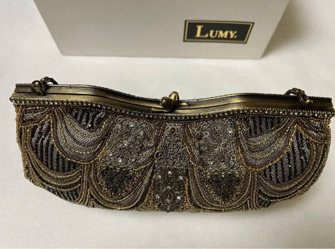 LUMY はしもと 皇室御用達 ビーズバッグ パーティーバッグ 美品 箱付き