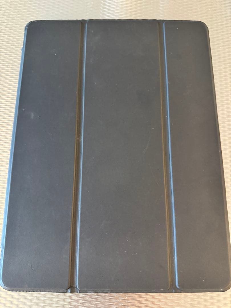 アップル　Apple iPad pro 10.5 64GB Wi-Fi カバー付