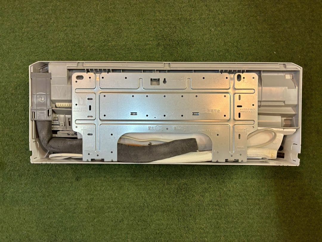 2118 アイリスオーヤマ【IKF-224W】2023年製 6畳 エアコン 中古