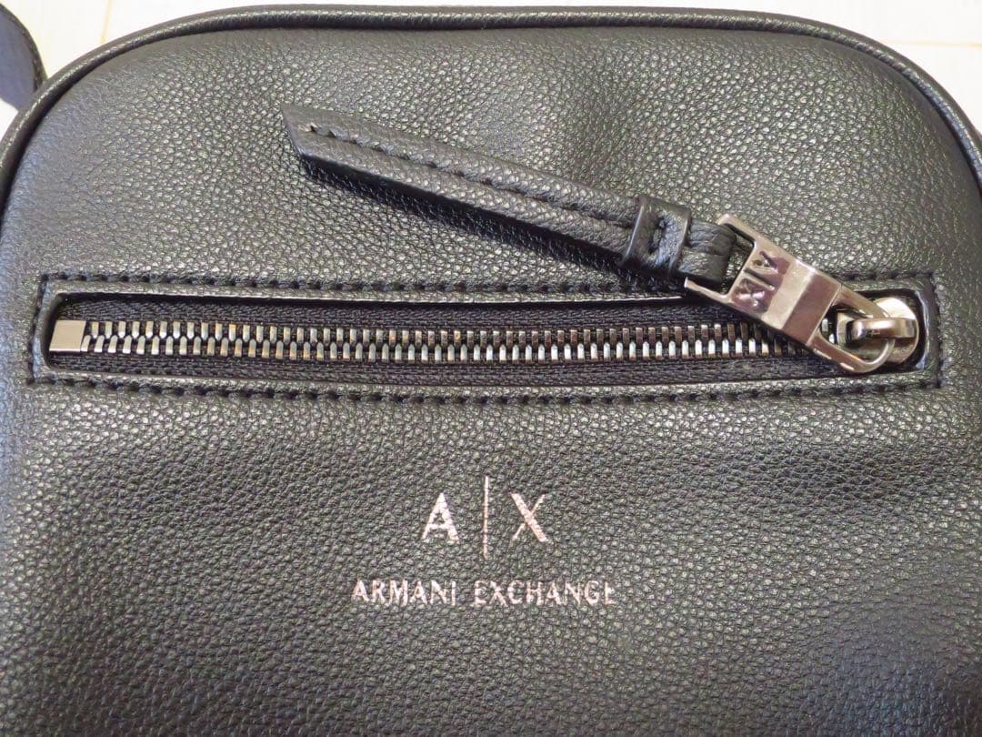 ARMANI EXCHANGE アルマーニエクスチェンジ ショルダーバッグ 美品