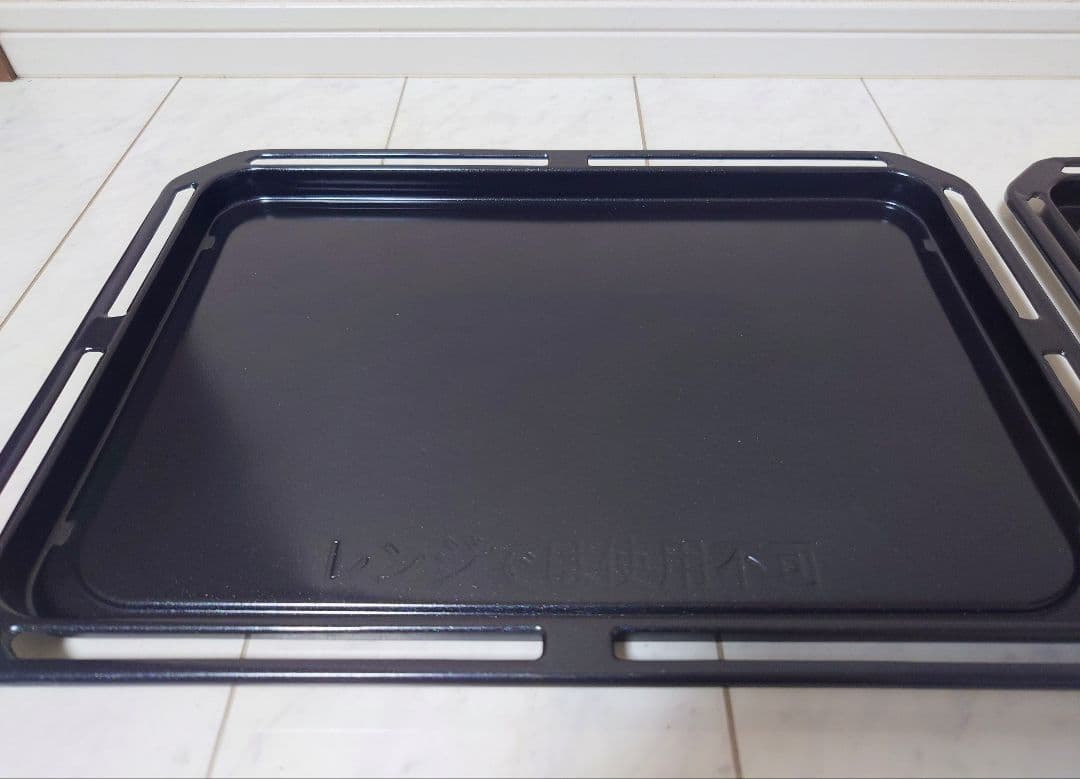 東芝 石窯ドーム ER-RD7000 付属品 深皿・角皿2枚・焼き網セット