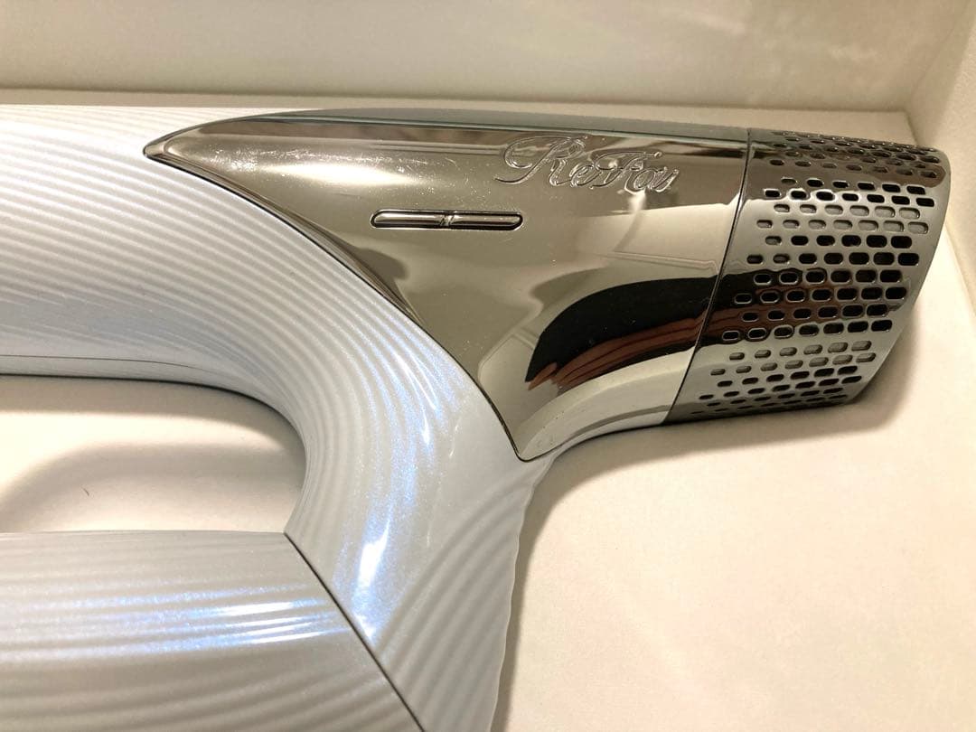 リファ　ドライヤースマート　ホワイト　中古品