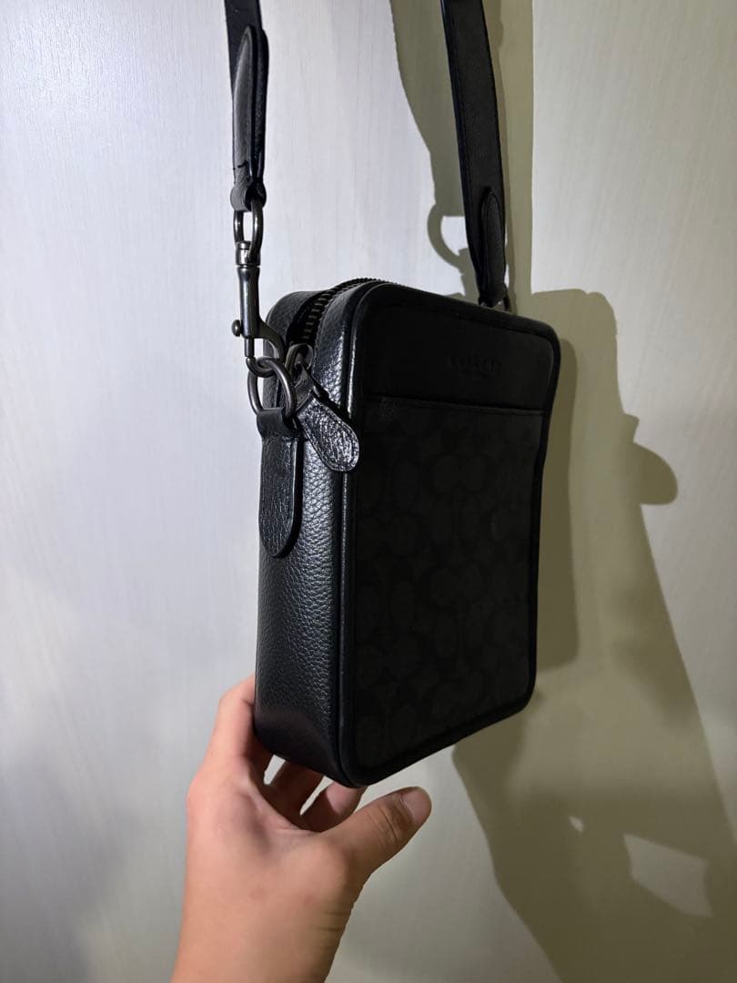 Coach ブラック レザー ショルダーバッグ