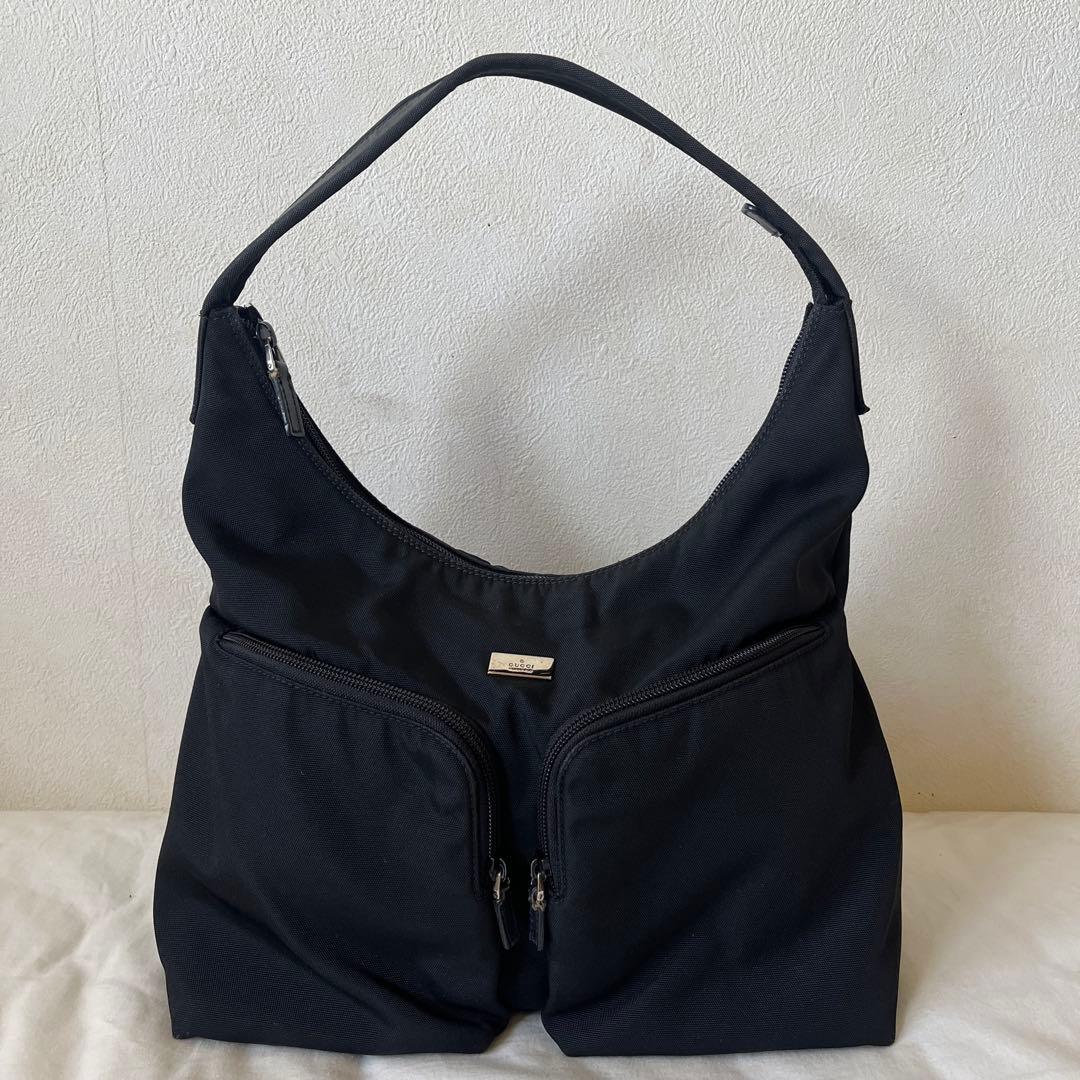 GUCCI ワンショルダーバッグ ダブルポケット