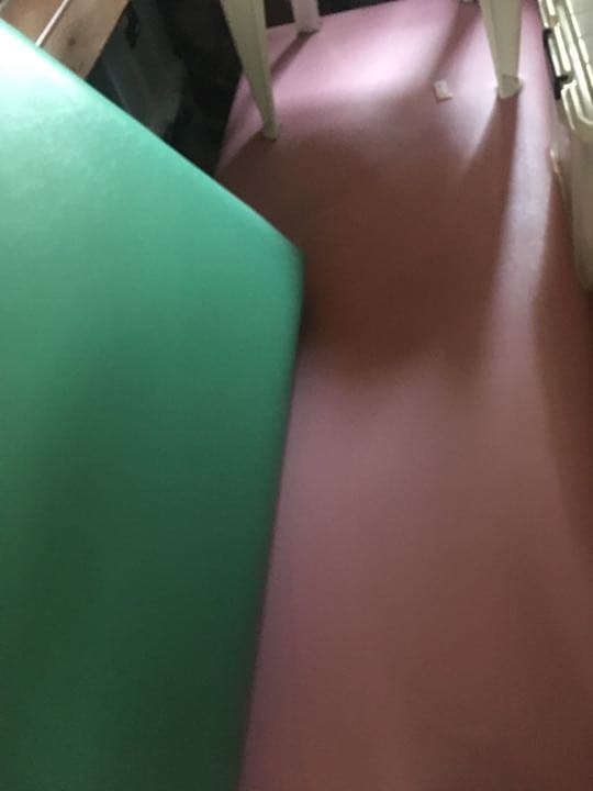 エステベッド 美品 ピンク色 高さ調整可能 高田ベッド 定価14万ほど