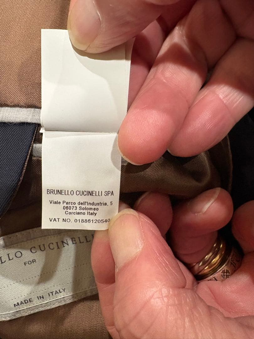 ブルネロクチネリスーツ　サイズ44