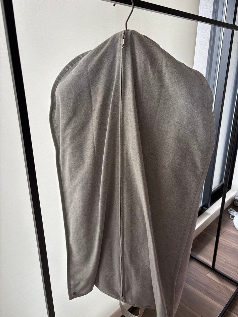 ブルネロクチネリスーツ　サイズ44