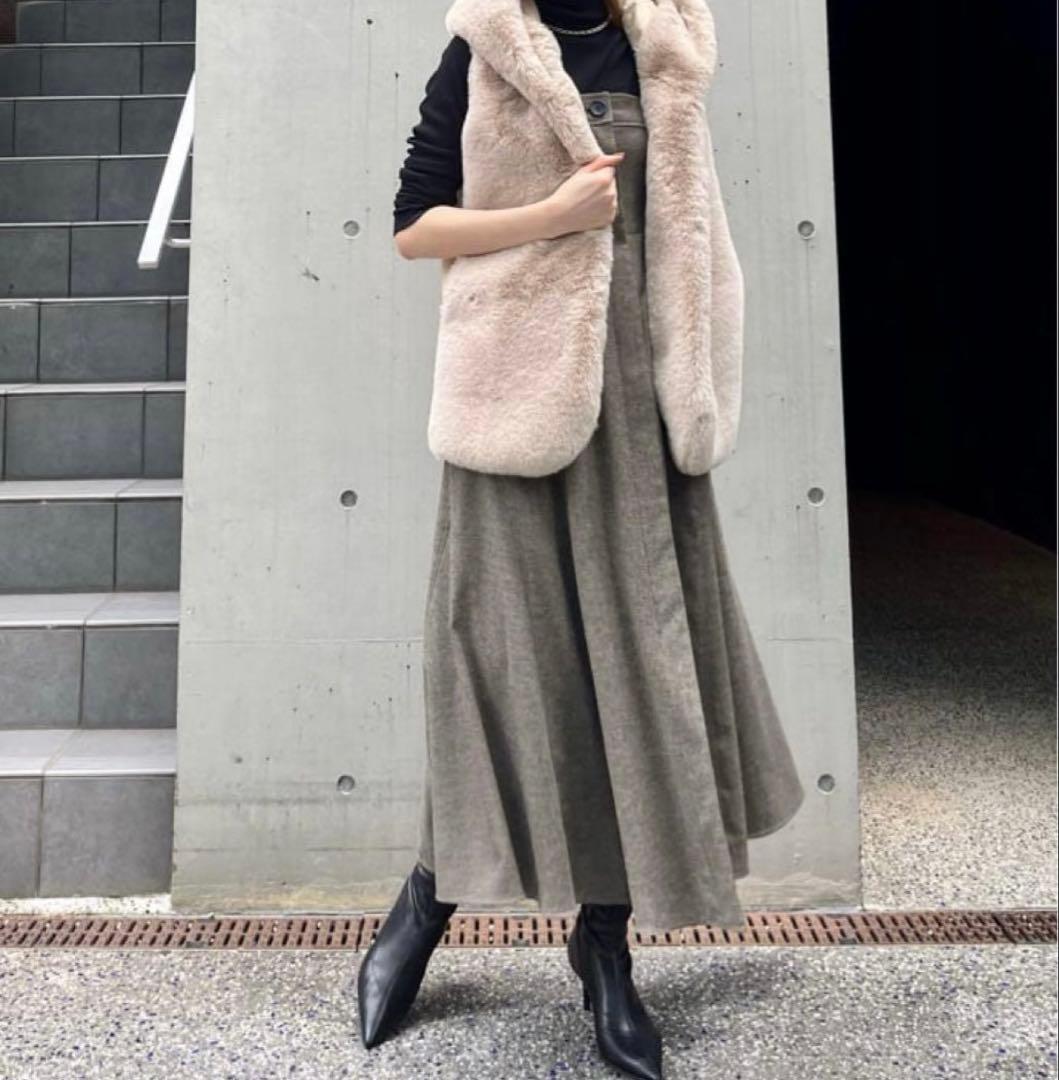 アルアバイル　ルルウィルビー フェイクファーフーディジレ