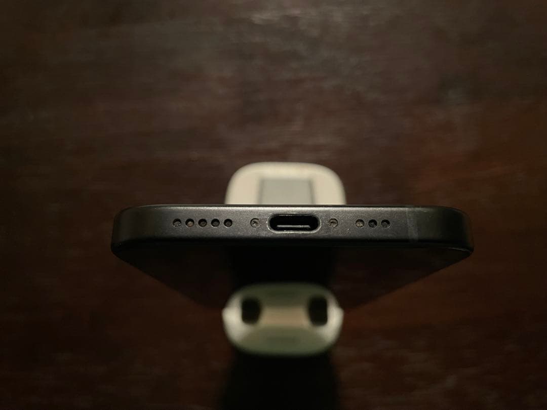 iPhone15 128GB ブラック SIMフリー レンズ割れ 箱付き 初期化