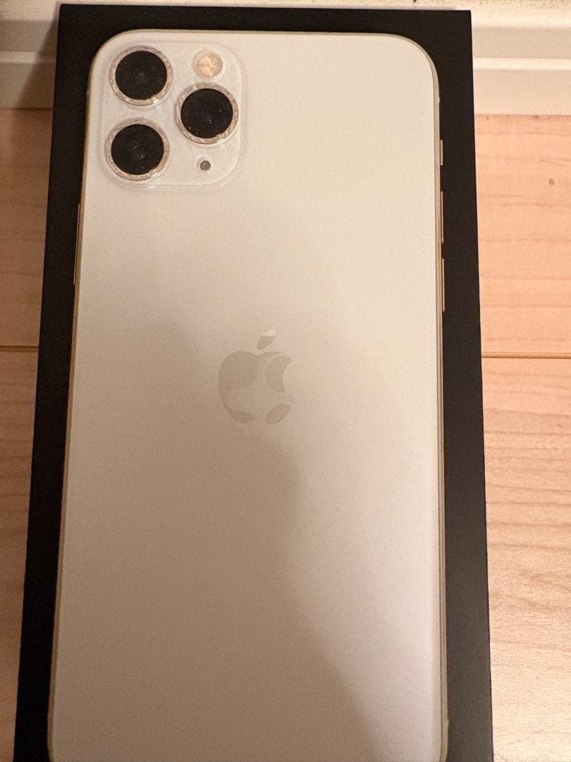 A*o様 Apple iPhone 11 Pro シルバー 本体