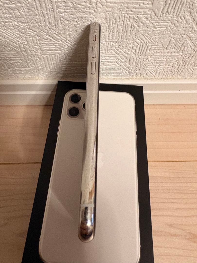 A*o様 Apple iPhone 11 Pro シルバー 本体