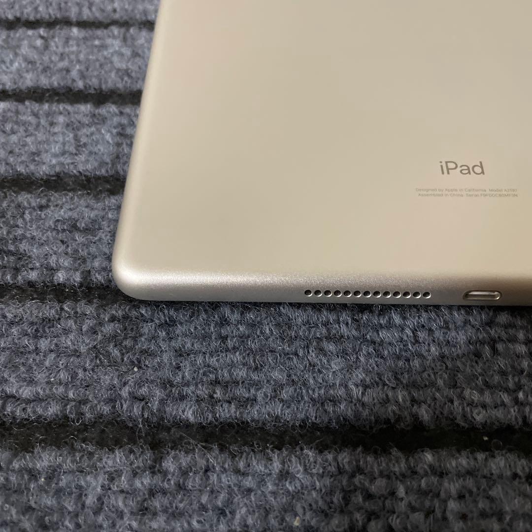 73【早い者勝ち】 iPad 7世代 32GB Wi-Fi シルバー