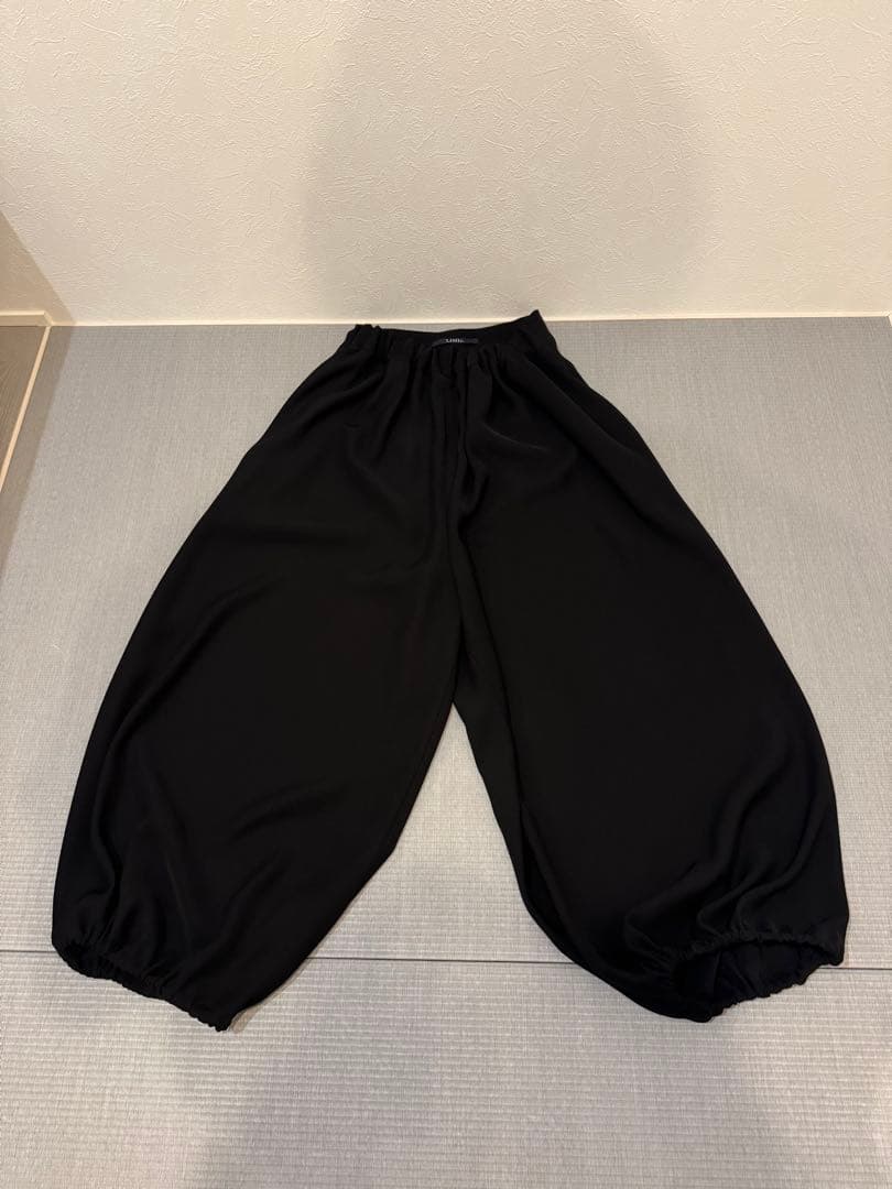 LIMI feu ギャザードバルーンワイドパンツ