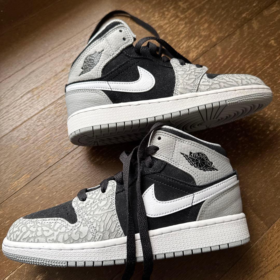 （AtoRU）Nike AIR JORDAN 1 MID SE （GS）