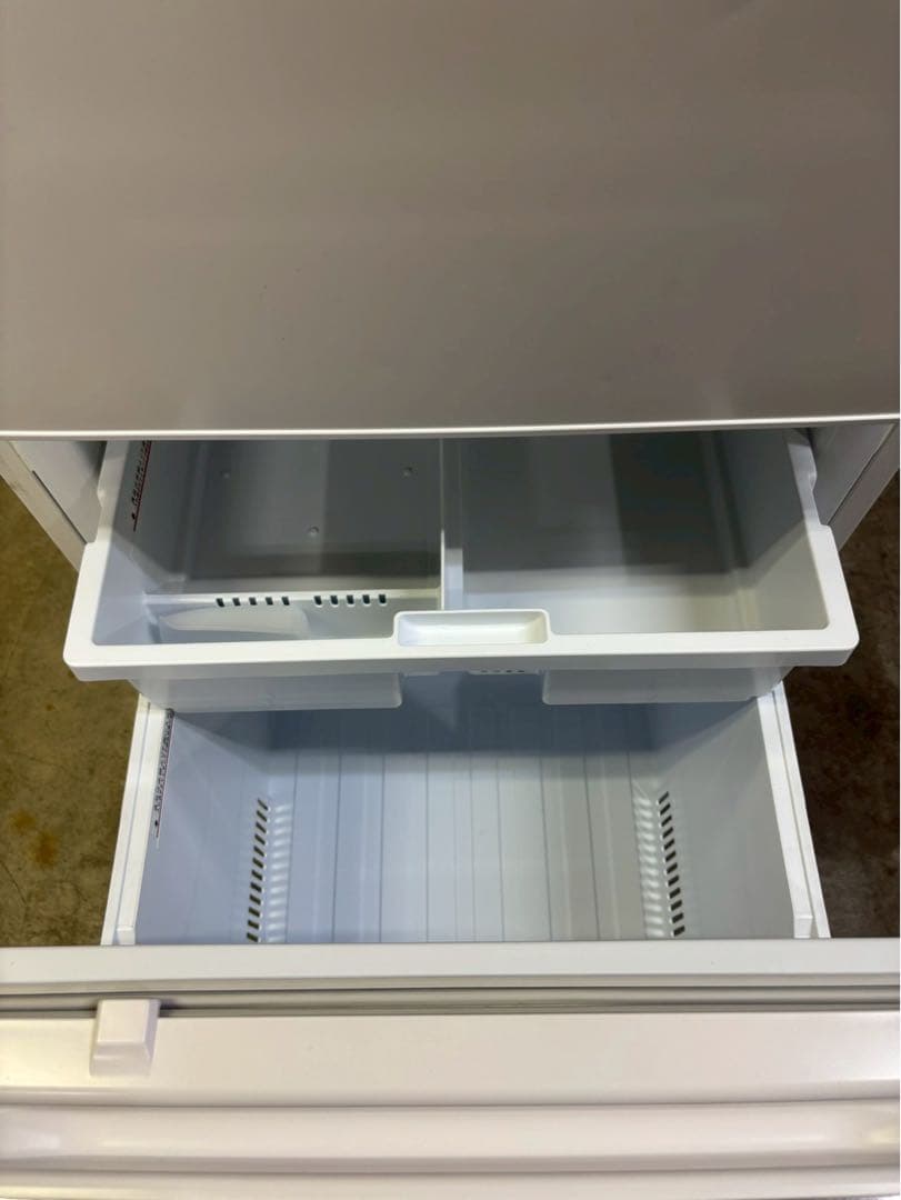 三菱電機 3ドア冷蔵庫 MR-CX27D-W 2019年製 272L